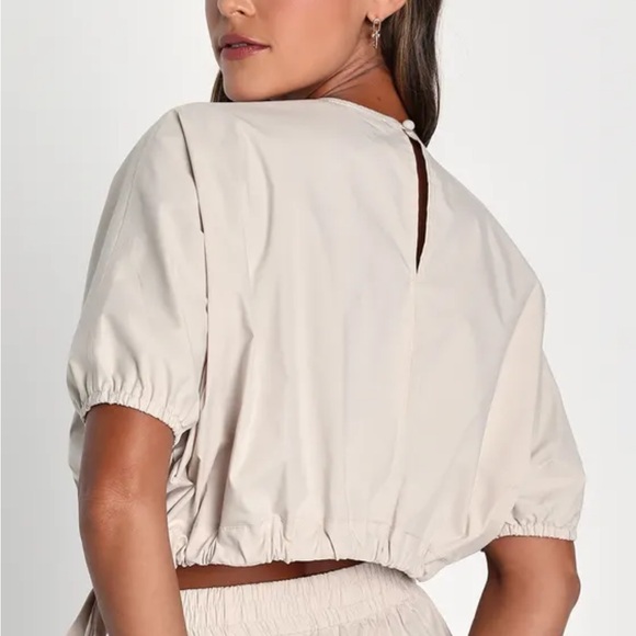 Lulu’s Short Sleeve Drawstring Crop Top - Picture 3 of 5